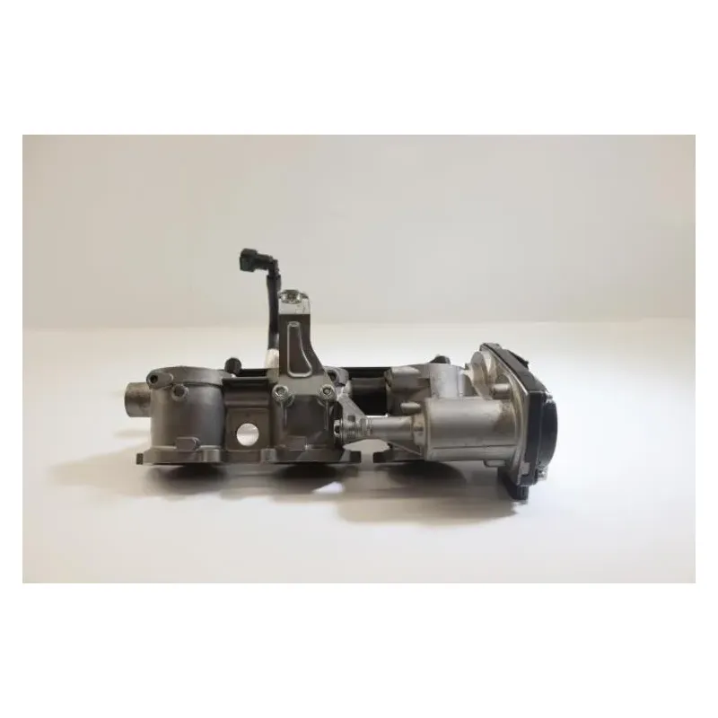 Rampe d'injection MV AGUSTA BRUTALE 800 2013 - 2015