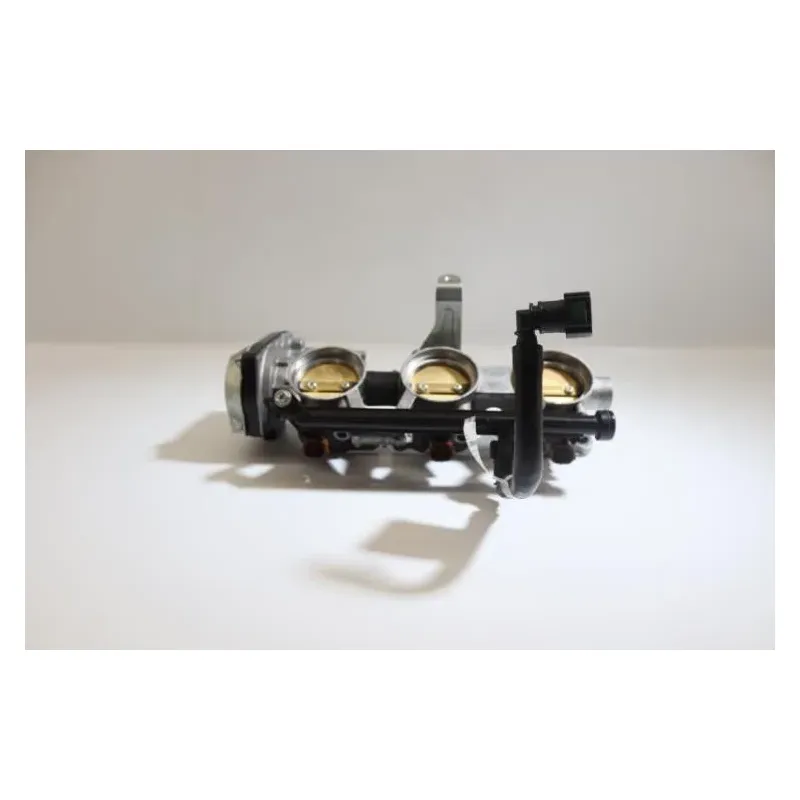 Rampe d'injection MV AGUSTA BRUTALE 800 2013 - 2015
