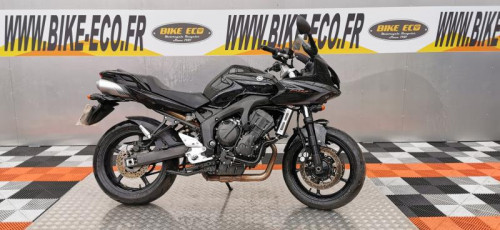 YAMAHA FZ6 S2 600