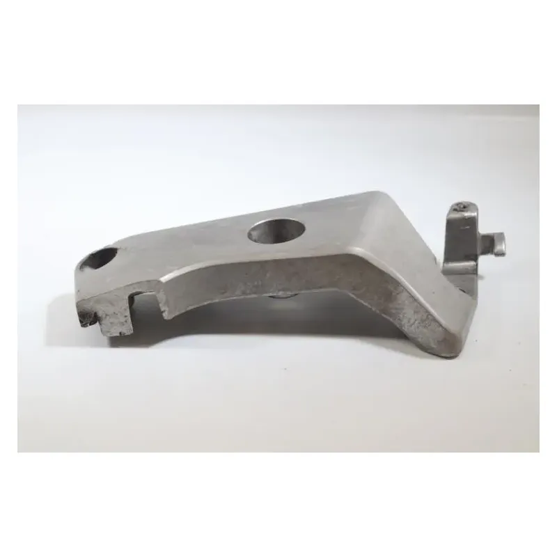 Support moteur droit HONDA CB 600 F HORNET 1998 - 2002