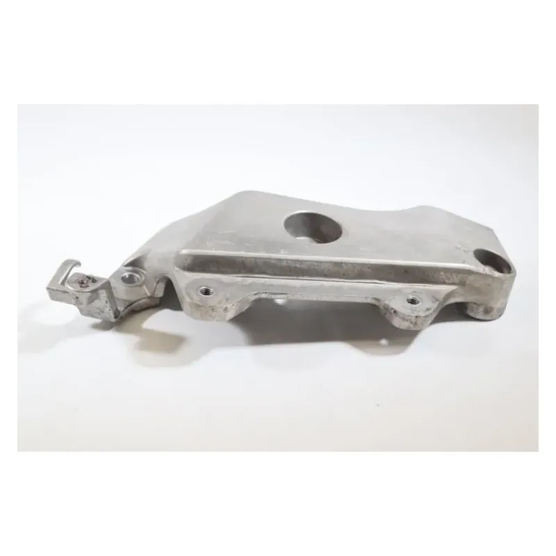 Support moteur droit HONDA CB 600 F HORNET 1998 - 2002