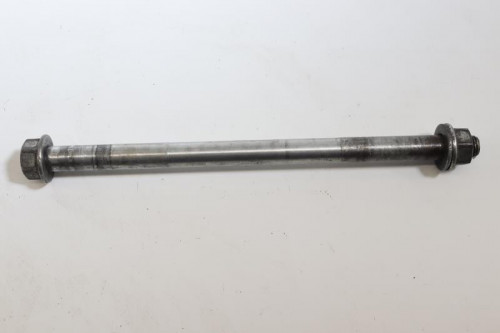 Axe de roue arriere DERBI 50 GPR 2006 - 2010