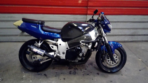 SUZUKI 600 GSXR