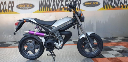 SUZUKI STREET MAGIC 50