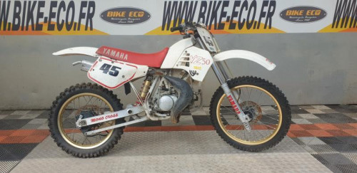 YAMAHA YZ 125