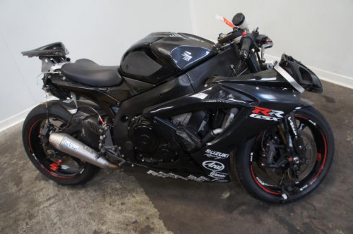 SUZUKI GSXR 750
