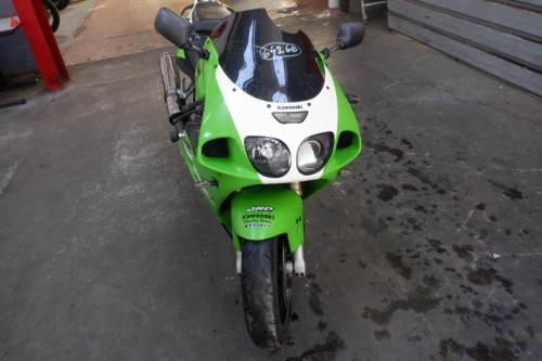 KAWASAKI 750 ZXR