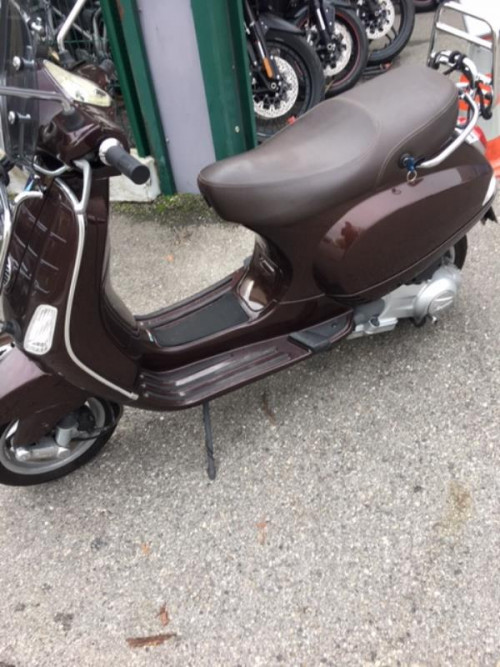 PIAGGIO VESPA 125 LX