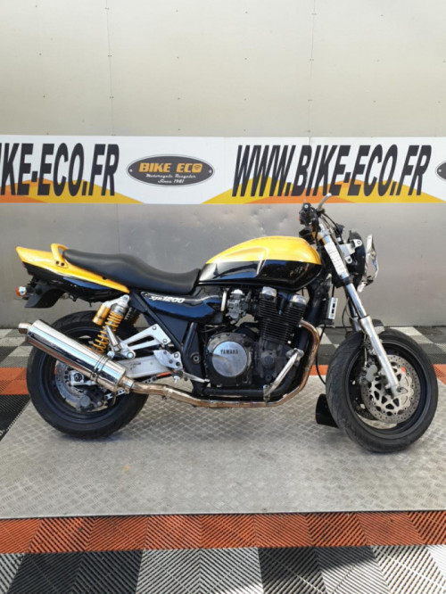 YAMAHA XJR 1200