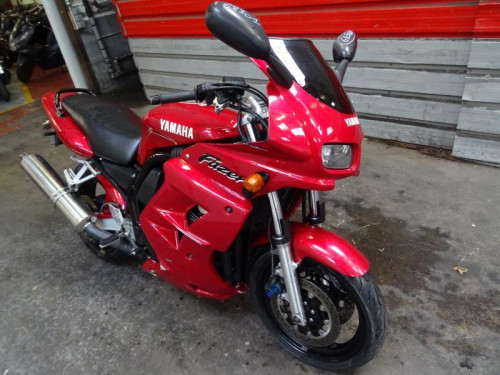 YAMAHA 600 FAZER