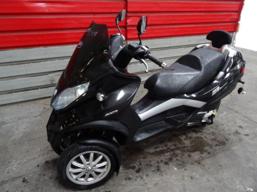 PIAGGIO 300 MP3