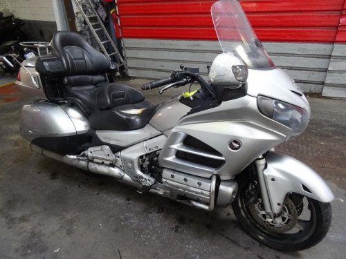 HONDA 1800 GL GOLD WING