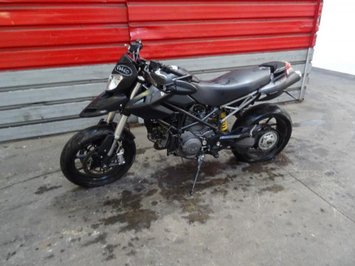 DUCATI 796 HYPERMOTARD