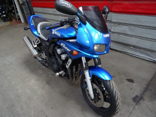 YAMAHA 600 FAZER