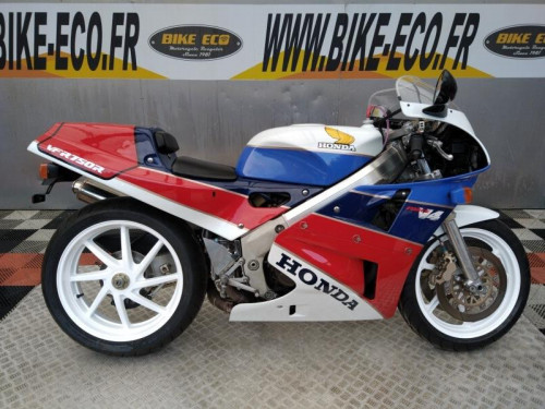 HONDA VFR 750 RC 30