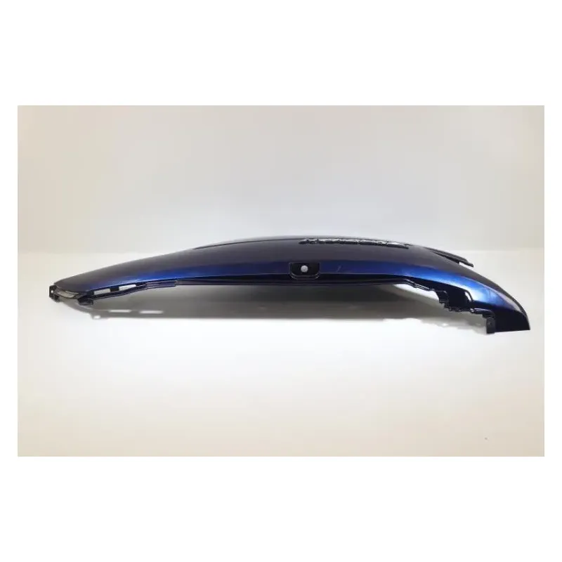 Coque arriere droit SUZUKI UH 400 BURGMAN 1999 - 2002
