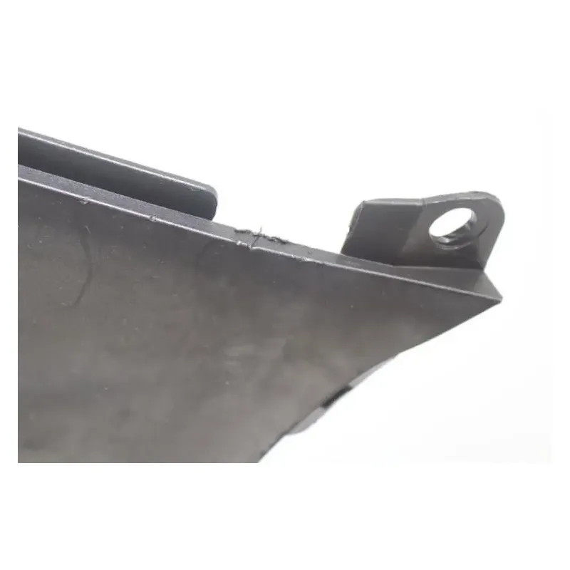 Cache carenage centrale marche pieds plancher SUZUKI UH 400 BURGMAN 1999 - 2002