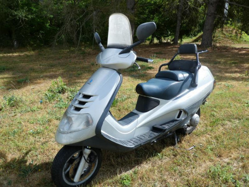 PIAGGIO 125 LX