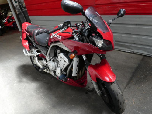 YAMAHA 1000 FAZER