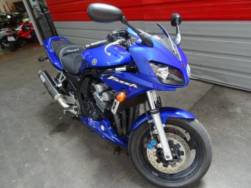 YAMAHA 600 FAZER