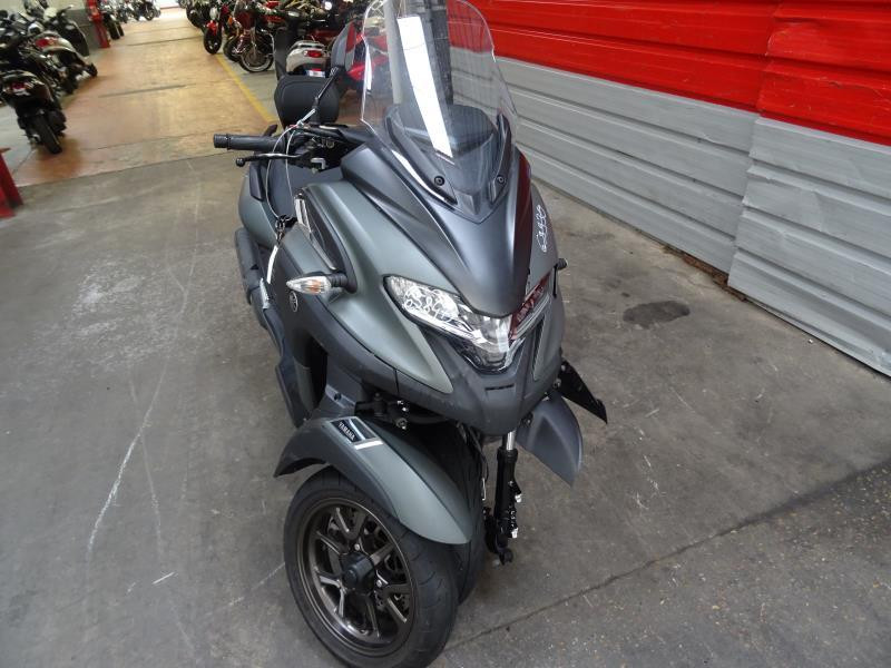 tricycle yamaha 300