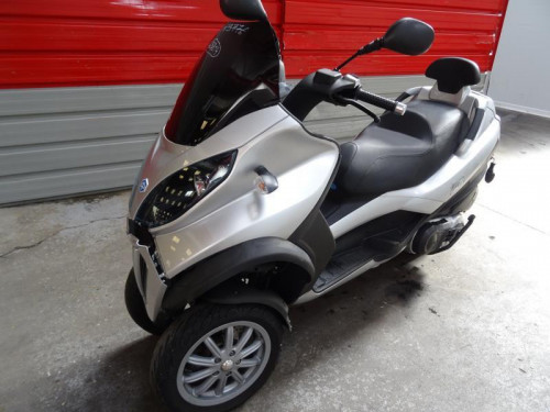 PIAGGIO 400 MP3