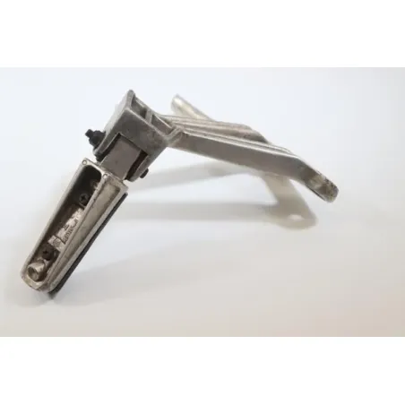 Platine arriere gauche YAMAHA FZS 600 FAZER 1998 - 2001
