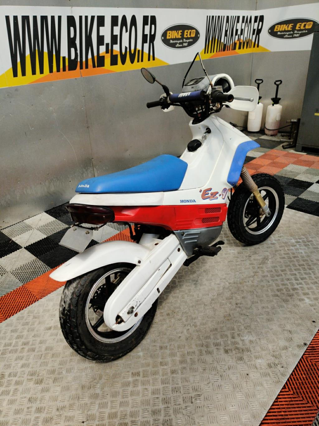 Honda ez 9