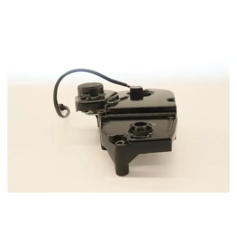Carter pignon de sortie de boite SUZUKI GSXR 600 1998 - 2000