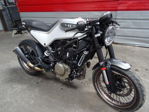 HUSQVARNA 401 VITPILEN