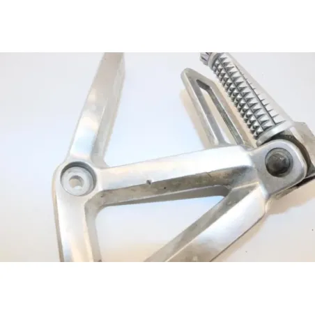 Platine arriere gauche YAMAHA FZS 600 FAZER 1998 - 2001