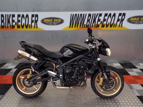 TRIUMPH STREET TRIPLE 675 R