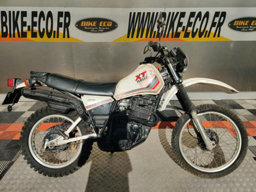 YAMAHA XT 400 76-87