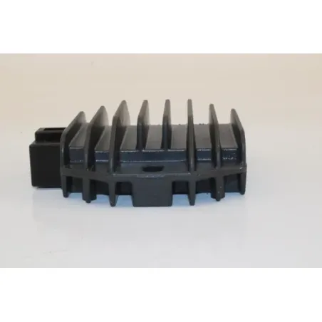 Regulateur charge batterie YAMAHA YBR 125 2007 - 2009