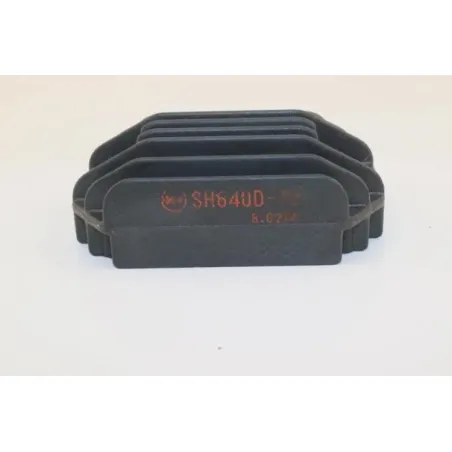 Regulateur charge batterie YAMAHA YBR 125 2007 - 2009