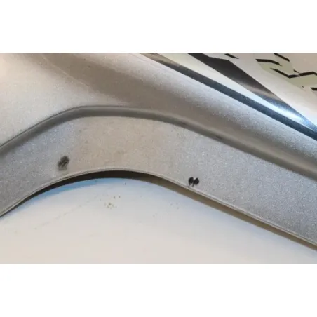 Demi flanc selle droit YAMAHA YBR 125 2007 - 2009