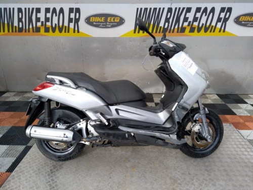 YAMAHA YP 250 R XMAX