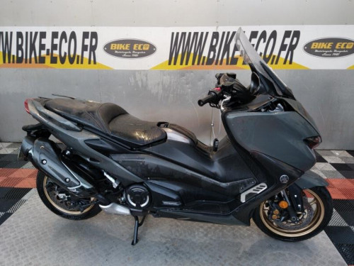 YAMAHA T-MAX 560