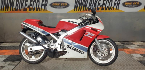 SUZUKI RGV 250-1