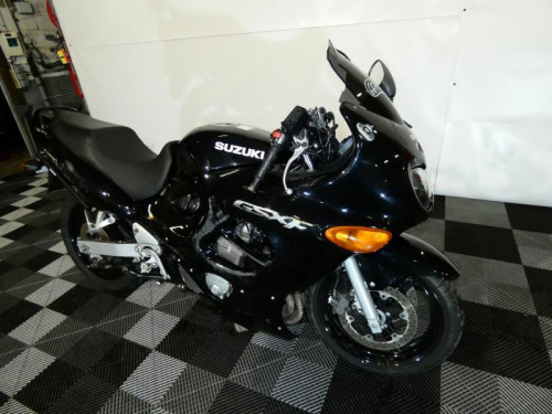 SUZUKI 750 GSX F