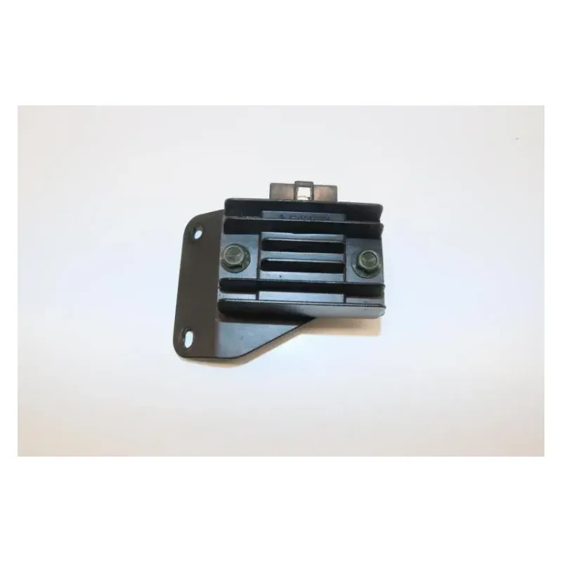 Regulateur charge batterie BENELLI TNT 125 2017 - 2022