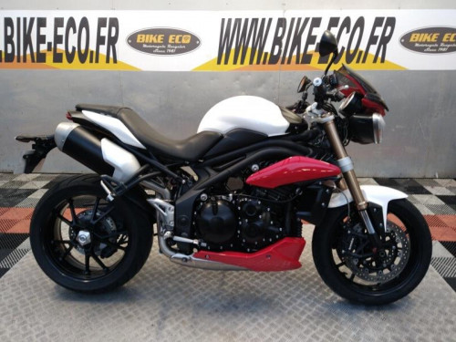 TRIUMPH SPEED TRIPLE 1050