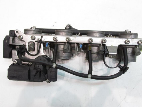 Rampe d'injection BMW K 1200 GT 2002-2005