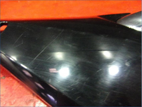 Demi flanc selle droit SUZUKI 1200 GSF BANDIT N 2000 - 2005