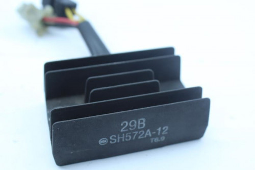 Regulateur charge batterie SUZUKI 125 GN 1982 - 1996