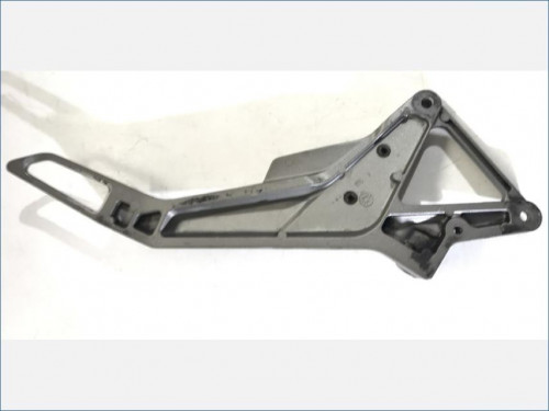 Platine avant droite HONDA CB F 600 2000-2001 HORNET