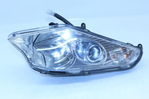 Optique avant gauche feux phare PEUGEOT 125 SATELIS BLACKSAT 2007 - 2011