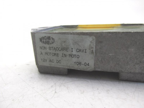 Regulateur charge batterie PIAGGIO VESPA 50 1997-2005 ET2