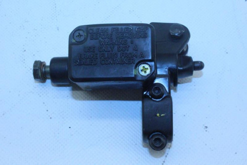 Maitre cylindre frein avant PIAGGIO 125 MP3 2006 - 2008
