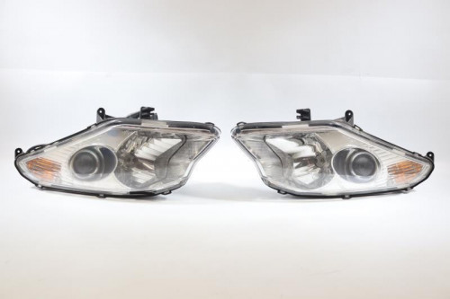Optique feux phare PEUGEOT 125 SATELIS BLACKSAT COMPRESSOR 2007 - 2011